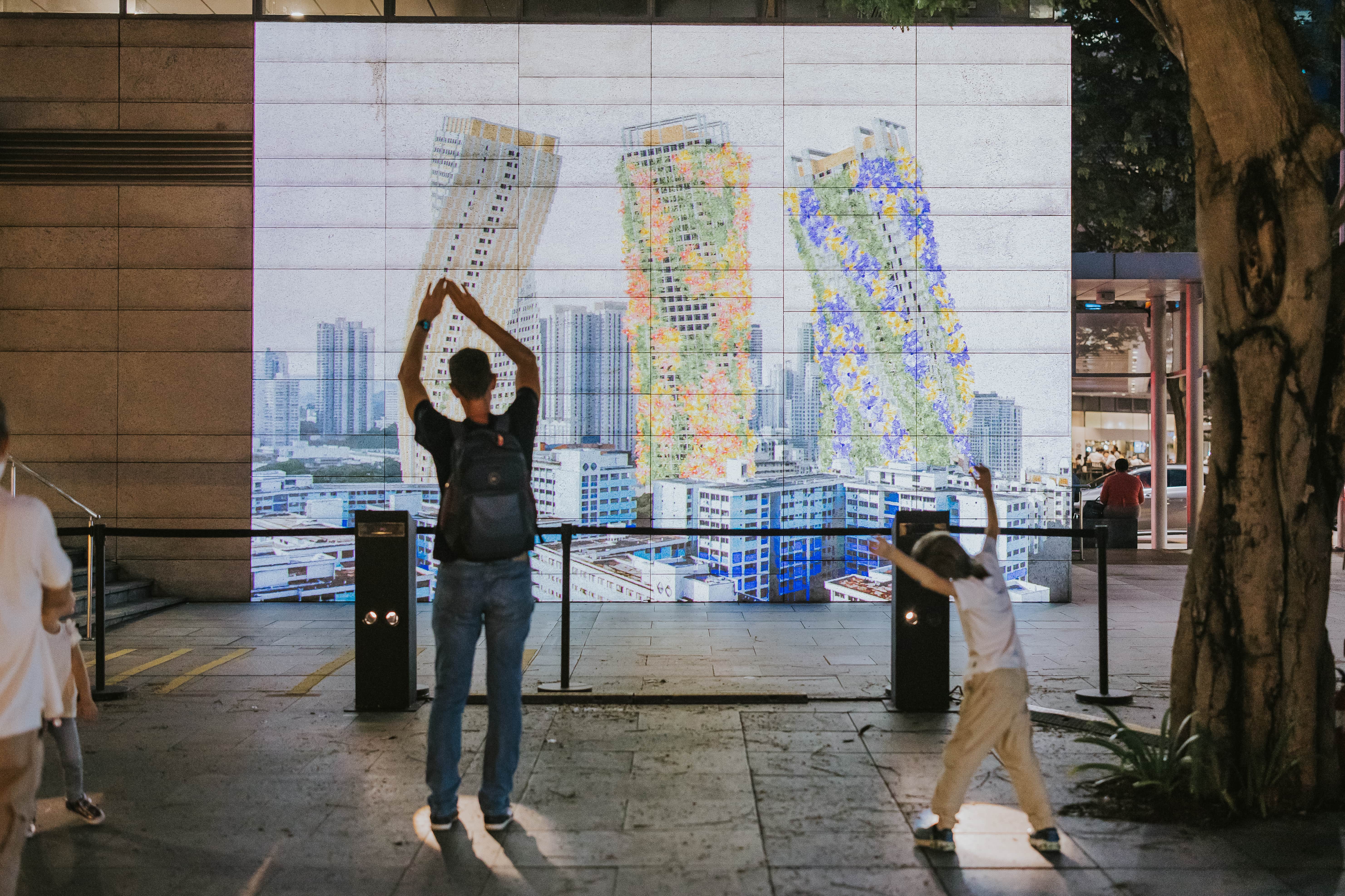 Marina Bay Transforms into a Dazzling Wonderland as i Light Singapores New Wave Festival Returns