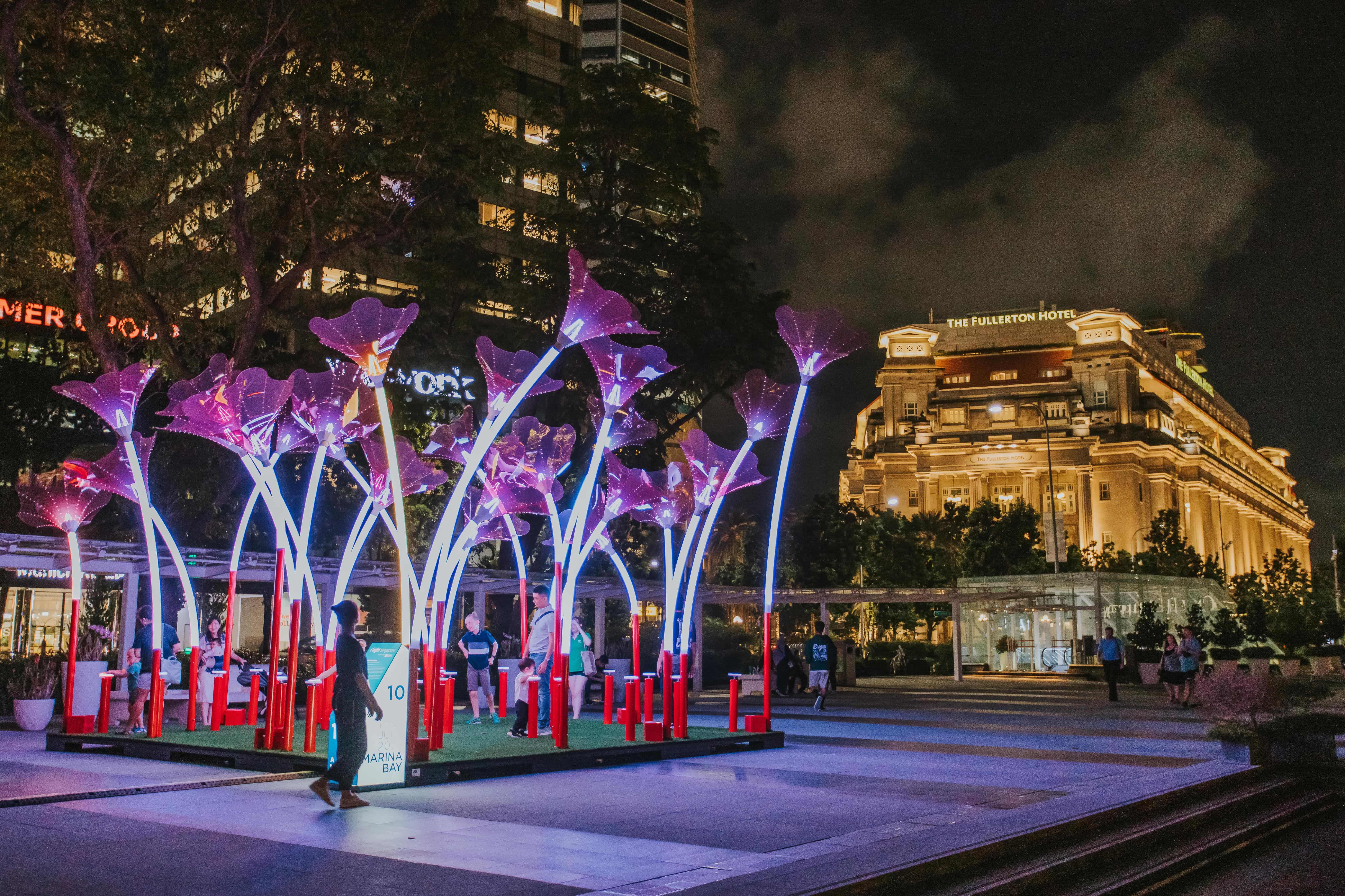 Marina Bay Transforms into a Dazzling Wonderland as i Light Singapores New Wave Festival Returns
